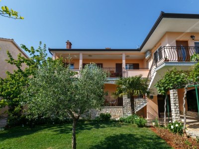 Apartment One bedroom apartment with terrace Rovinj A-14153-b - Outdoor photo 5