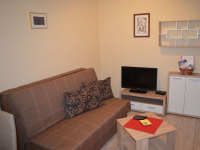 Apartment Two bedroom apartment with terrace Punat, Krk A-16307-b - Outdoor photo 11