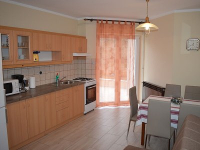 Apartment Two bedroom apartment with terrace Punat, Krk A-16307-b - Outdoor photo 12