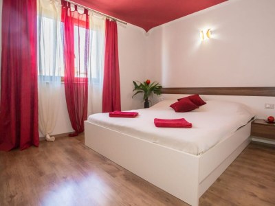 Apartment Two bedroom apartment with terrace Nova Vas, Poreč A-14167-a - Outdoor photo 25