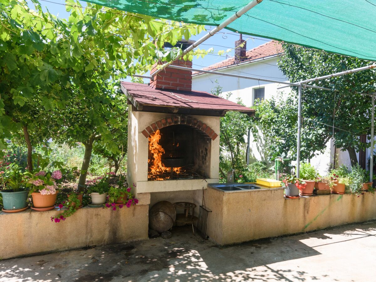 Apartment Two bedroom apartment with balcony Marina, Trogir A-14258-a - Outdoor photo 3
