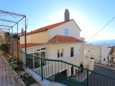 Apartment Two bedroom apartment with terrace and sea view Duće, Omiš A-16406-a - Outdoor photo 3