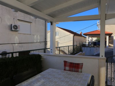 Apartment Two bedroom apartment with terrace and sea view Duće, Omiš A-16406-a - Outdoor photo 37