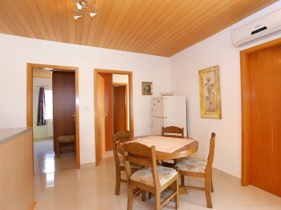 Apartment Two bedroom apartment with terrace and sea view Duće, Omiš A-16406-b - Outdoor photo 20