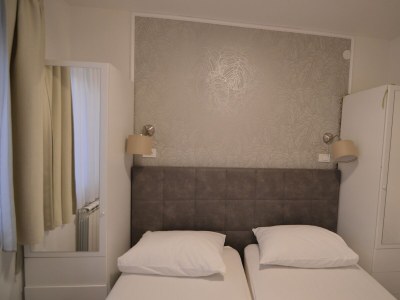 Apartment One bedroom apartment with terrace and sea view Starigrad, Paklenica A-16421-c - Outdoor photo 15