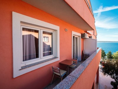 Apartment One bedroom apartment with terrace and sea view Starigrad, Paklenica A-16421-c - Outdoor photo 19