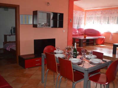 Apartment Two bedroom apartment with balcony and sea view Cove Ljubljeva, Trogir A-14314-d - Outdoor photo 21