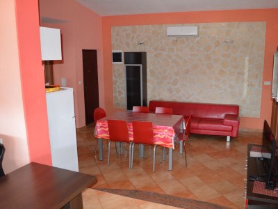 Apartment Two bedroom apartment with balcony and sea view Cove Ljubljeva, Trogir A-14314-d - Outdoor photo 22