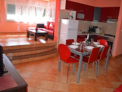 Apartment Two bedroom apartment with balcony and sea view Cove Ljubljeva, Trogir A-14314-d - Outdoor photo 23