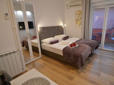 Apartment Studio flat with balcony and sea view Starigrad, Paklenica AS-16421-a - Outdoor photo 14