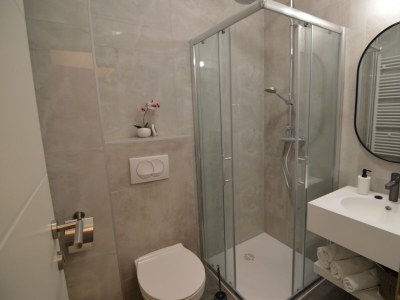 Apartment Studio flat with balcony and sea view Starigrad, Paklenica AS-16421-a - Outdoor photo 18