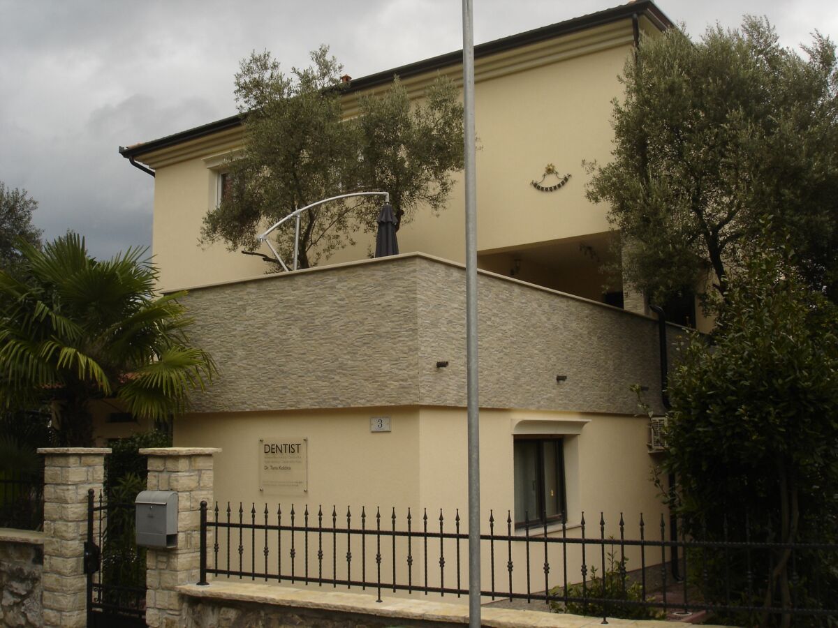 Apartment One bedroom apartment with balcony Rovinj A-16498-b