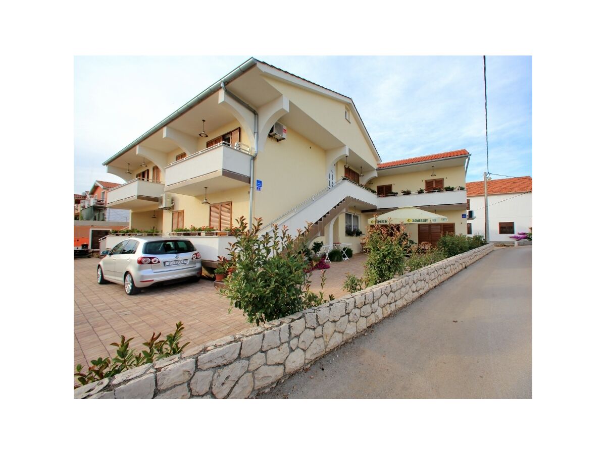 Apartment One bedroom apartment with terrace Sukošan, Zadar A-16641-c - Outdoor photo 3