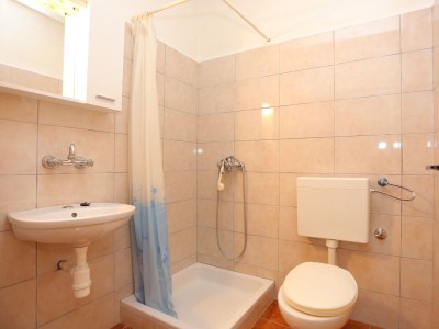 Apartment Two bedroom apartment with balcony and sea view Supetar, Brač A-16656-b - Outdoor photo 18