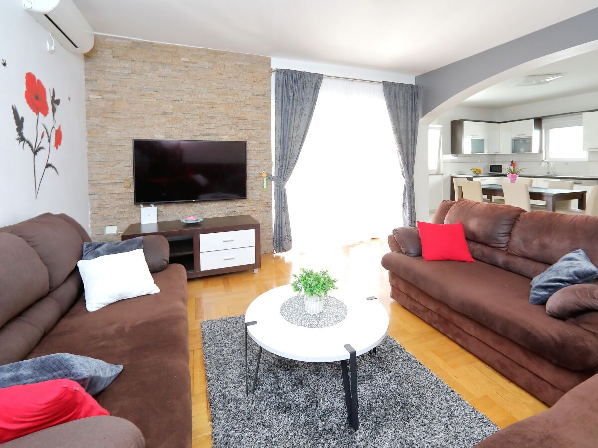 Apartment Apartments with parking space Bibinje, Zadar - 14436 - Outdoor photo 3