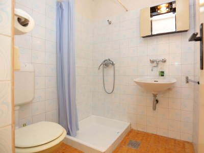 Apartment Studio flat with balcony Supetar, Brač AS-16656-a - Outdoor photo 13