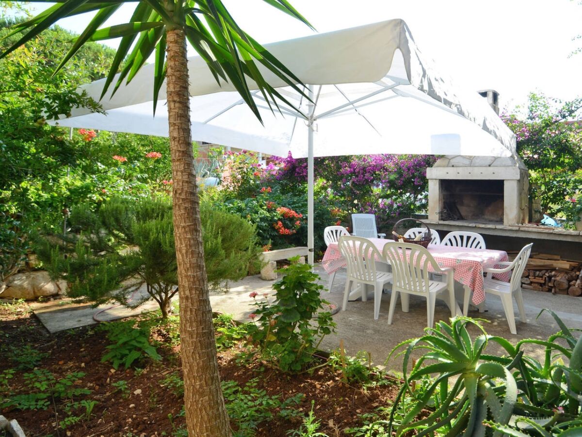 Apartment Two bedroom apartment near beach Prižba, Korčula A-14499-a - Outdoor photo 2