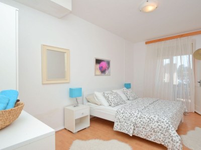 Apartment Two bedroom apartment near beach Prižba, Korčula A-14499-a - Outdoor photo 6