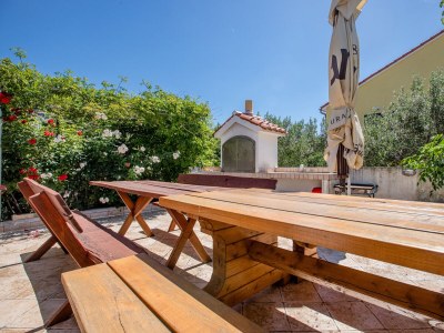 Apartment One bedroom apartment with terrace and sea view Barbat, Rab A-16723-b - Outdoor photo 5