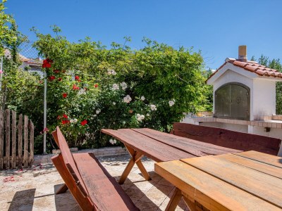 Apartment One bedroom apartment with terrace and sea view Barbat, Rab A-16723-b - Outdoor photo 7