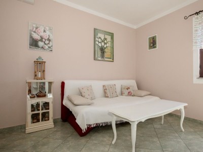 Apartment One bedroom apartment with terrace and sea view Barbat, Rab A-16723-b - Outdoor photo 12