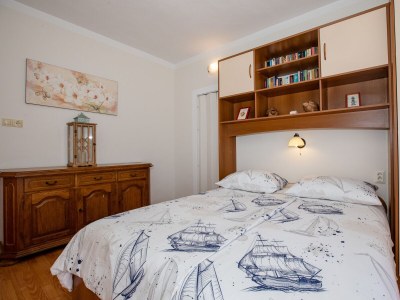 Apartment One bedroom apartment with terrace and sea view Barbat, Rab A-16723-b - Outdoor photo 17