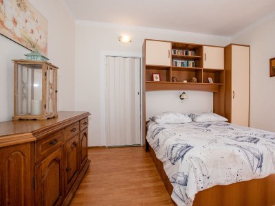 Apartment One bedroom apartment with terrace and sea view Barbat, Rab A-16723-b - Outdoor photo 18