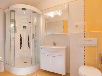 Apartment One bedroom apartment with terrace and sea view Supetarska Draga - Gonar, Rab A-16738-b - Outdoor photo 9