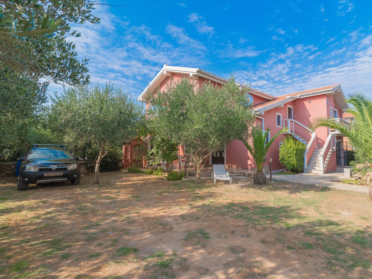 Apartment Two bedroom apartment with terrace Vir A-16768-a - Outdoor photo 2