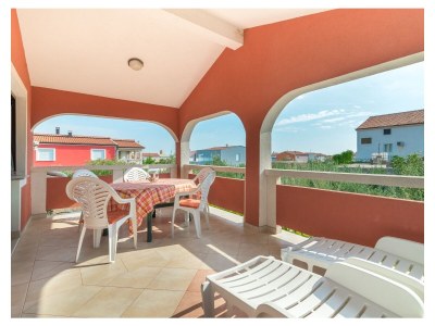 Apartment Two bedroom apartment with terrace Vir A-16768-b in Vir - Apartment