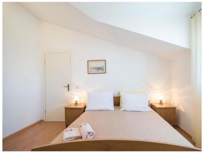 Apartment One bedroom apartment with terrace and sea view Supetar, Brač A-16774-c - Outdoor photo 21