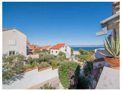 Apartment One bedroom apartment with terrace and sea view Supetar, Brač A-16774-c - Outdoor photo 25