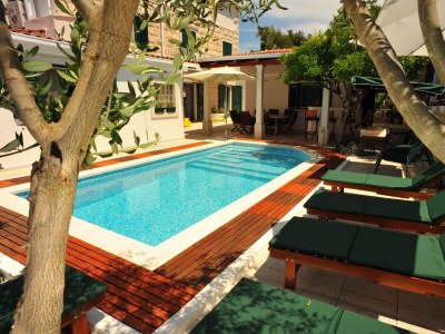 Apartment Two bedroom apartment with terrace and sea view Sutivan, Brač A-16846-a - Outdoor photo 10