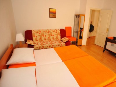 Apartment Two bedroom apartment with terrace and sea view Sutivan, Brač A-16846-a - Outdoor photo 20