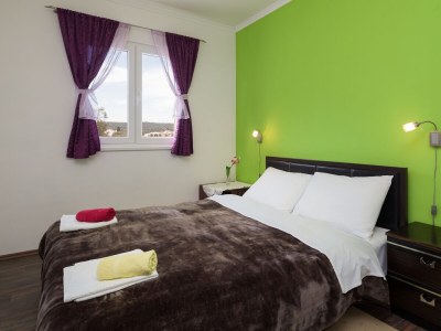 Apartment One bedroom apartment with terrace and sea view Vinišće, Trogir A-16928-a - Outdoor photo 22