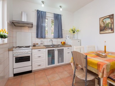 Apartment One bedroom apartment with terrace Vinišće, Trogir A-16928-b - Outdoor photo 16