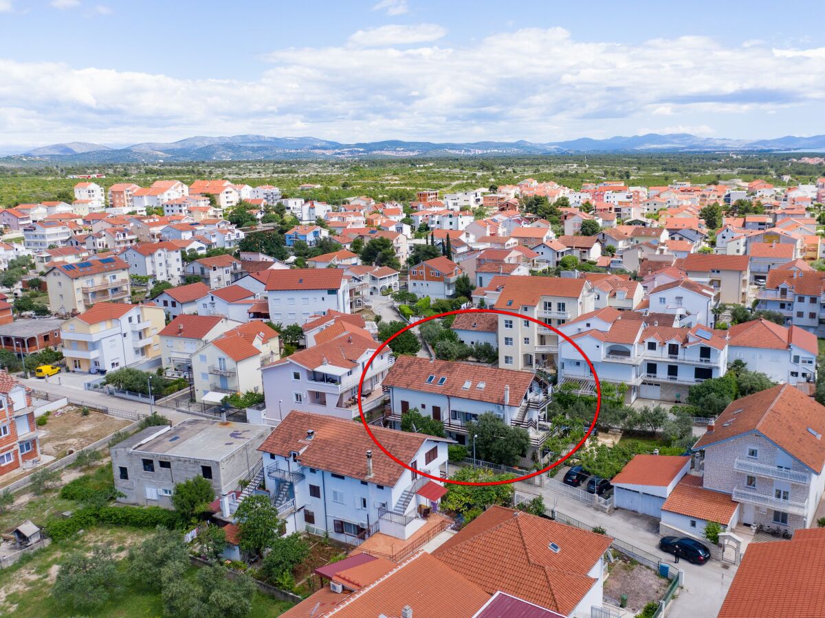 Apartment Two bedroom apartment with terrace Vodice A-15228-b - Outdoor photo 2