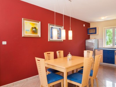 Apartment Two bedroom apartment with balcony and sea view Postira, Brač A-15242-a - Outdoor photo 6