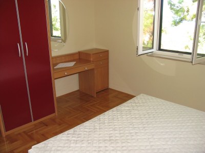 Apartment Two bedroom apartment with balcony and sea view Postira, Brač A-15242-a - Outdoor photo 10