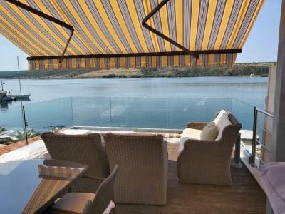 Apartment Studio flat with terrace and sea view Posedarje, Novigrad AS-15786-a in Posedarje - Apartment