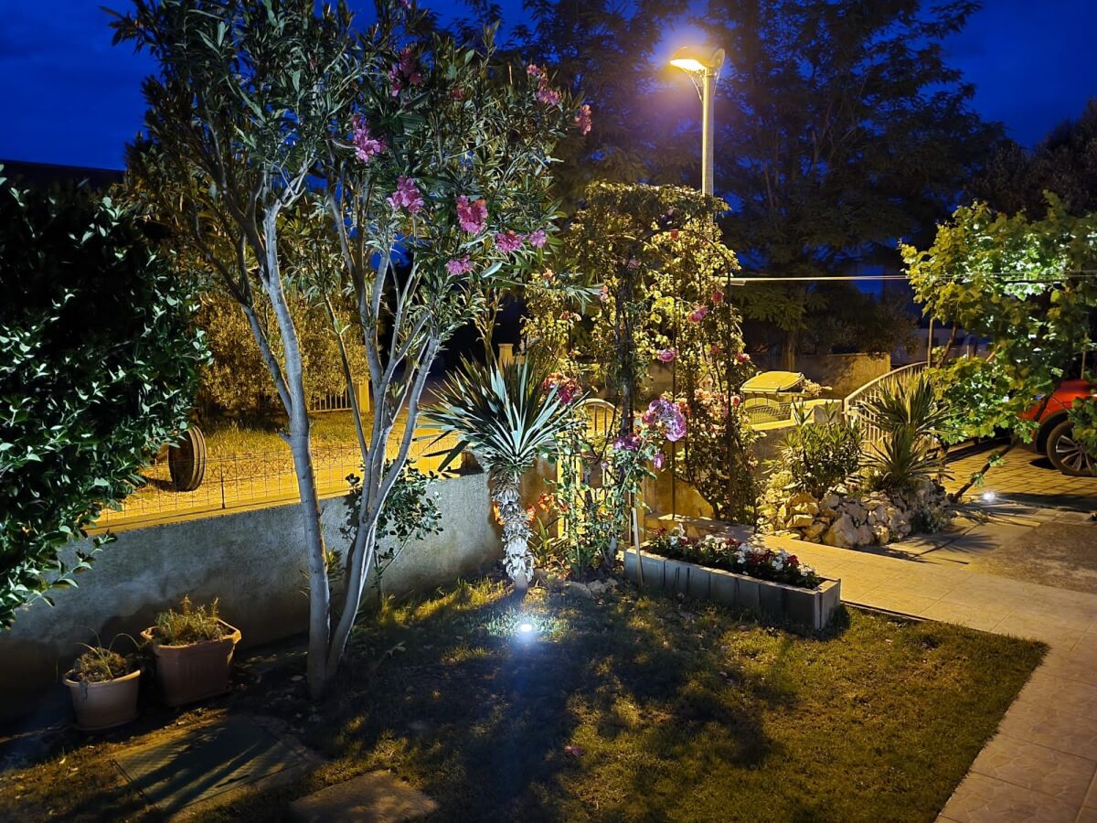 Apartment One bedroom apartment with terrace Nin, Zadar A-15861-a - Outdoor photo 3