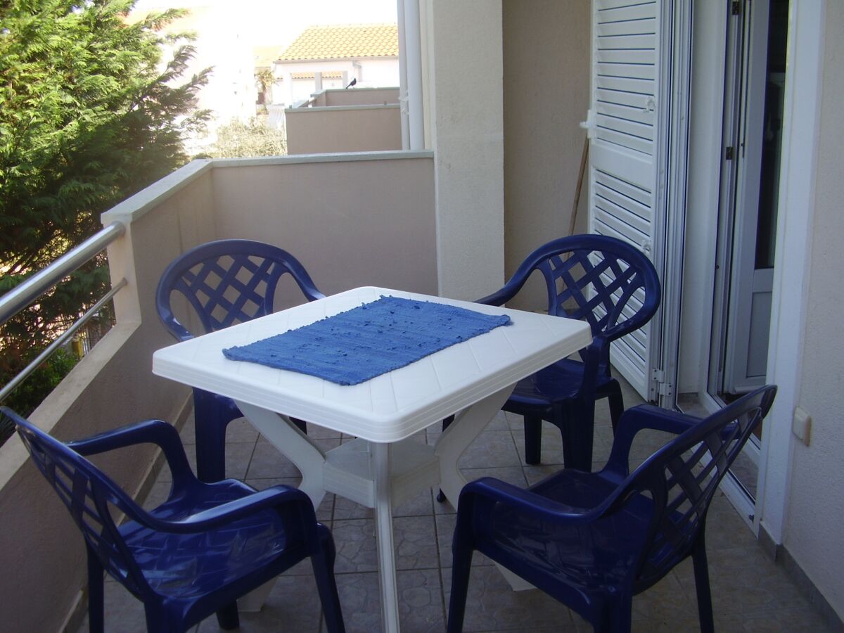 Apartment One bedroom apartment with terrace Nin, Zadar A-15861-b