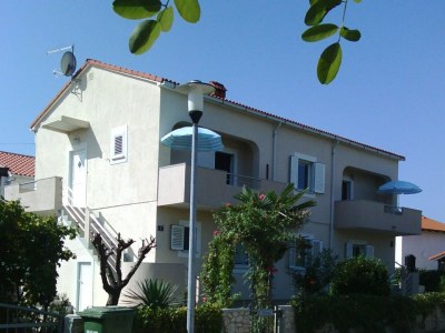 Apartment One bedroom apartment with terrace Nin, Zadar A-15861-b - Outdoor photo 2