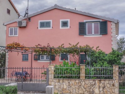 Apartment Two bedroom apartment with terrace Rogoznica A-15876-a - Outdoor photo 4