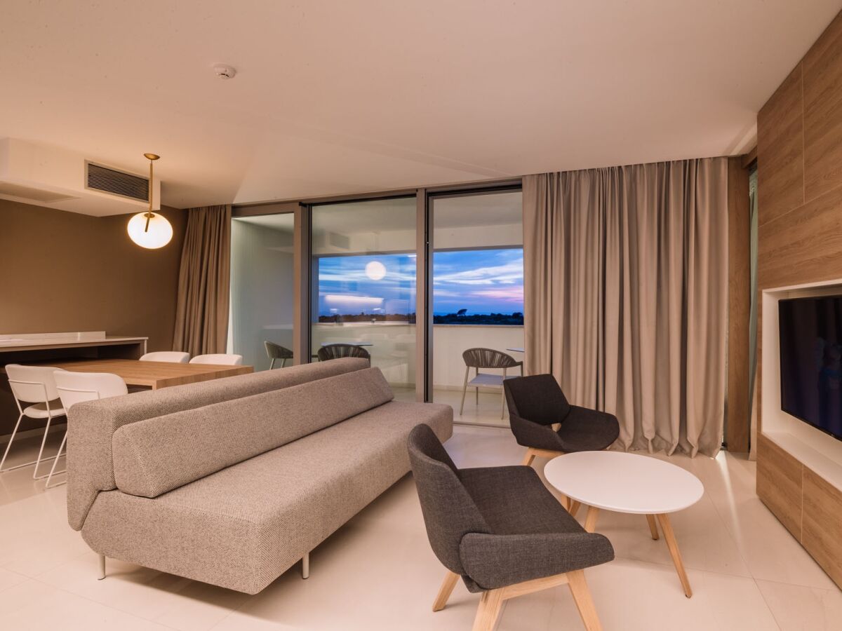 Apartment One bedroom apartment with balcony and sea view Novalja, Pag A-15882-d