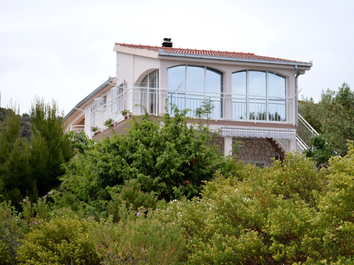 Apartment Two bedroom apartment near beach Sevid, Trogir A-15404-c - Outdoor photo 2