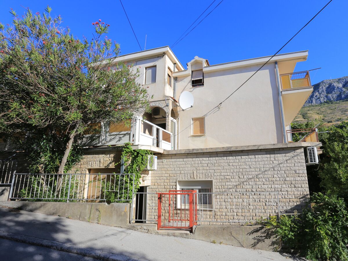 Apartment Apartments with parking space Dugi Rat, Omiš - 15417 - Apartments with parking space Dugi Rat, Omiš - 15417 - Outdoor photo 2