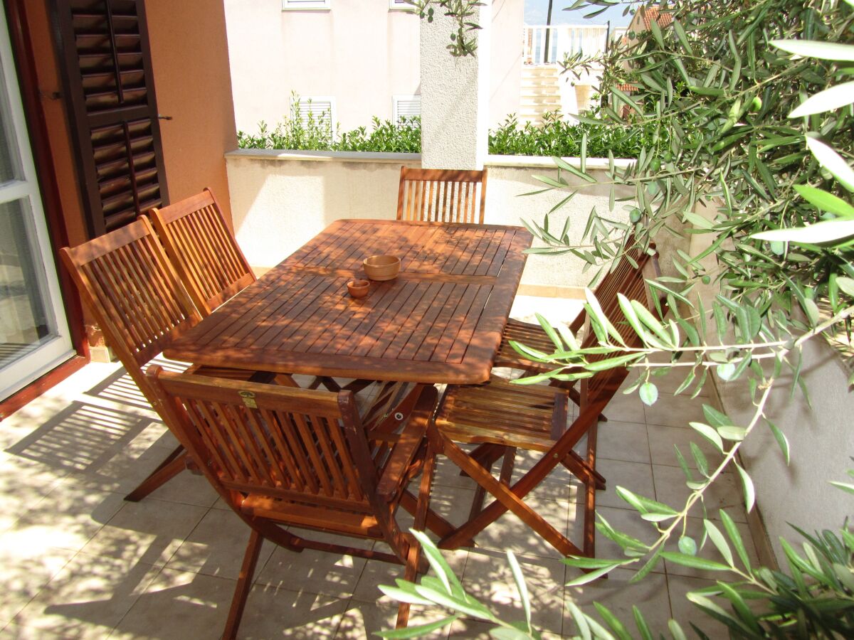 Apartment Two bedroom apartment with terrace Slatine, Čiovo A-15916-a