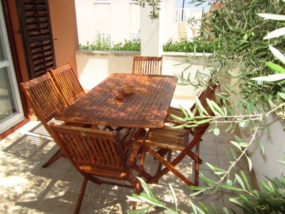 Apartment Two bedroom apartment with terrace Slatine, Čiovo A-15916-a in Slatine - Apartment