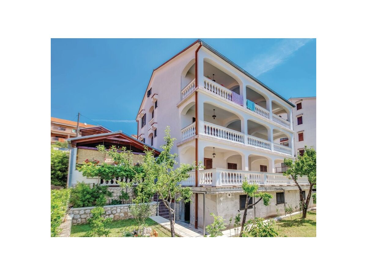 Apartment Three bedroom apartment with terrace and sea view Novi Vinodolski A-15946-a - Outdoor photo 2